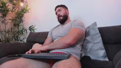 Instagram jeanpaulfit  online show from May 21, 8:15 pm