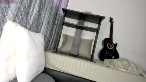 Daniela  online show from January 7, 1:05 pm