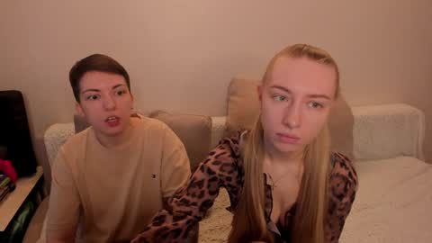 Amanda and  pair in a real life we love each other but can play with you online show from January 17, 8:34 am