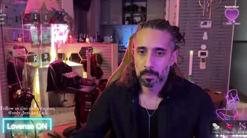 Secret Lovers online show from February 6, 9:06 pm