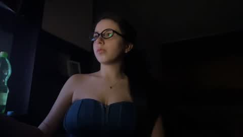 secret_vanilla_ online show from June 12, 9:03 pm