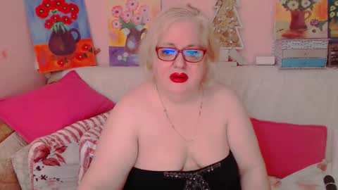 Alice online show from December 4, 9:14 pm