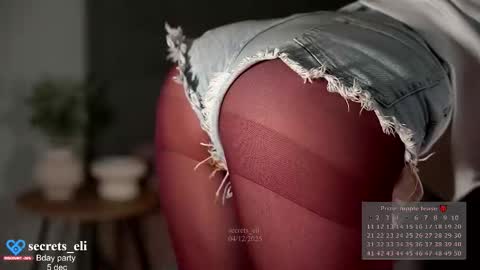 Eliz online show from December 4, 5:12 pm