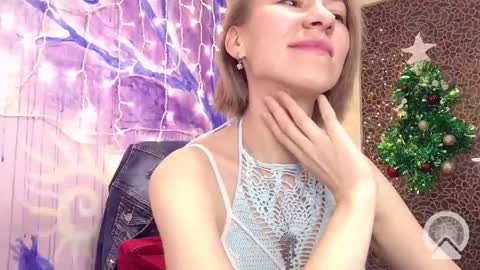 Helen online show from December 21, 4:57 pm