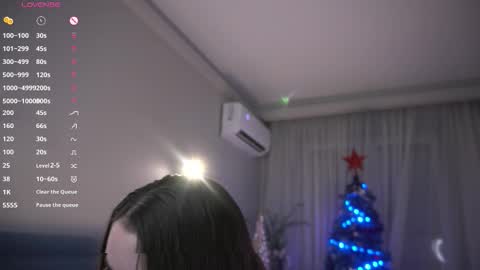 Mia online show from January 10, 4:12 pm