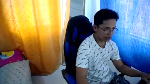 maru zoldick online show from July 25, 2:31 am