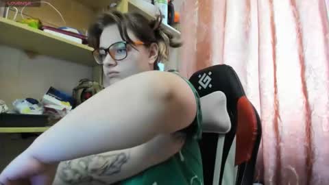 seductive_she_wolf online show from March 14, 3:38 pm