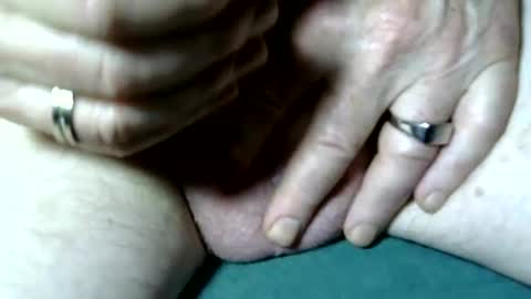 Snapshot of seeus24 chatting on February 28, 8:09 am seeus24 online show from February 28, 8:09 am