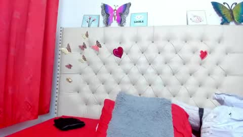 selena_beautyy online show from May 8, 10:59 pm