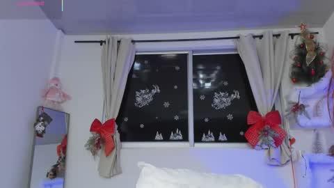 selenafox online show from November 28, 2:30 am