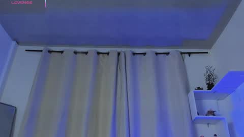 selenafox online show from November 12, 2:03 am