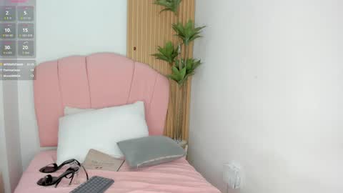 Selena online show from April 12, 7:45 am