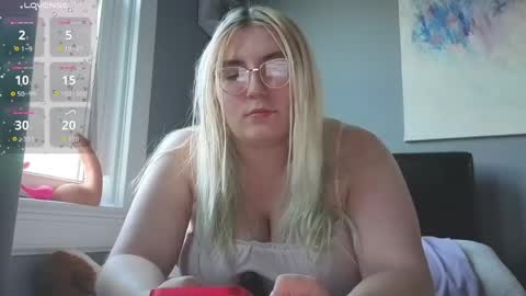 Selene online show from April 17, 11:29 pm