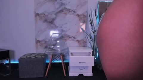 Selene online show from February 7, 7:22 am