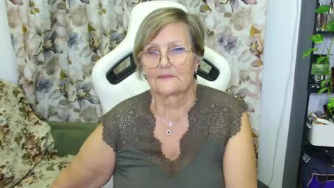 Selenna online show from January 7, 4:08 am