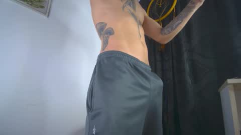 sem_alas online show from January 8, 3:56 am