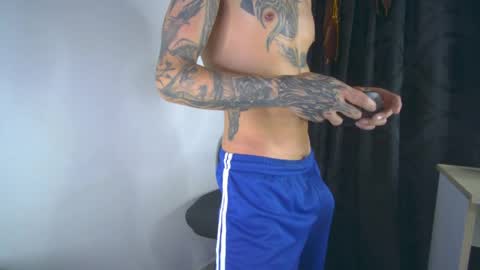 sem_alas online show from April 11, 7:13 am