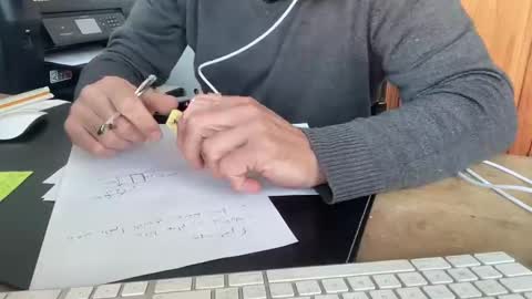 Snapshot of sens3439 chatting on October 14, 3:15 pm sens3439 online show from October 14, 3:15 pm