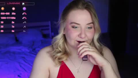 Ilona online show from June 18, 12:05 am