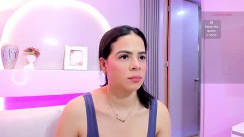 Sophie     online show from March 3, 11:17 am