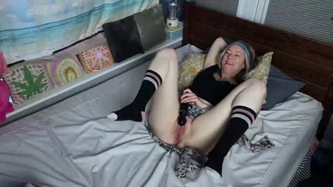 Snapshot of sensual_synergy_ chatting on February 23, 2:14 pm SensualSynergy online show from February 23, 2:14 pm
