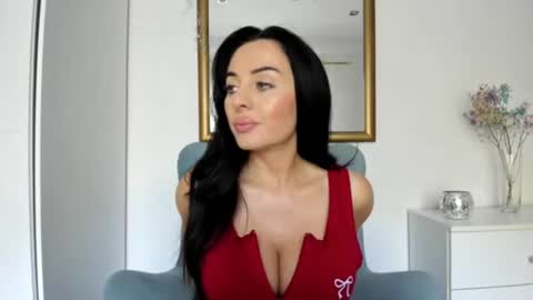 sensuallstella online show from June 12, 6:56 am