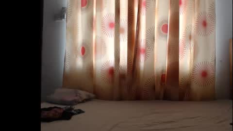 Snapshot of sera_booty chatting on October 20, 6:07 am Anne online show from October 20, 6:07 am
