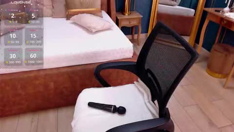 serena__mendez online show from November 5, 7:43 am