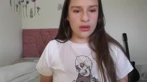 serenity_crystal online show from November 23, 9:35 pm