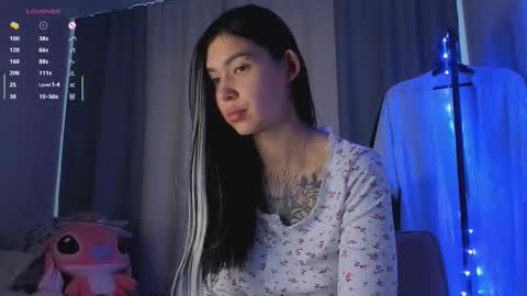 Snapshot of sergantt53 chatting on October 13, 3:30 am Ariana online show from October 13, 3:30 am