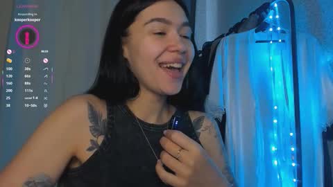 Snapshot of sergantt53 chatting on October 12, 3:21 am Ariana online show from October 12, 3:21 am