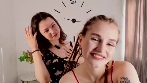 Melissa online show from July 28, 2:57 pm