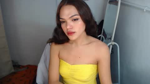 Bella online show from August 2, 11:23 am
