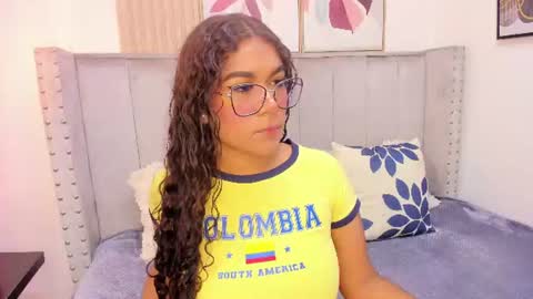 Danna  online show from June 18, 3:34 am