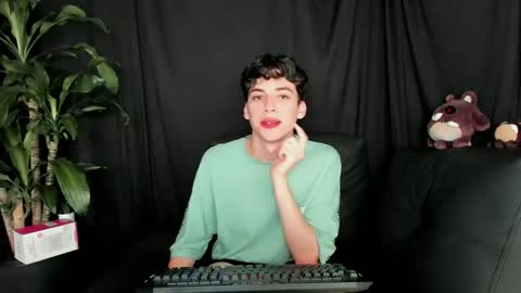 seth_ryder online show from February 14, 8:10 am