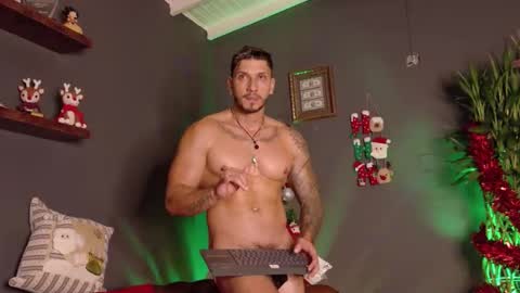 HEY IM SETH online show from December 20, 12:17 am