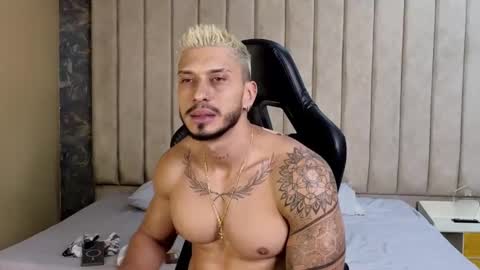 Snapshot of seth_vega_ chatting on February 26, 12:09 am HEY IM SETH online show from February 26, 12:09 am