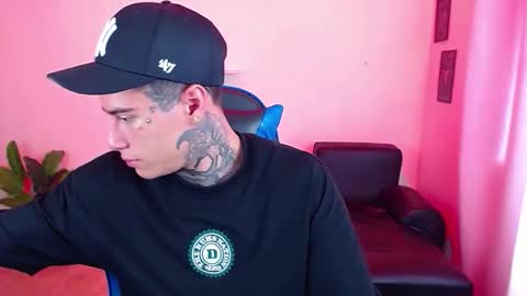 Thomas online show from November 5, 2:52 pm