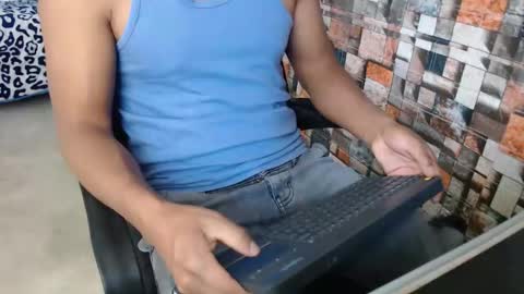 arnold online show from November 16, 3:14 pm