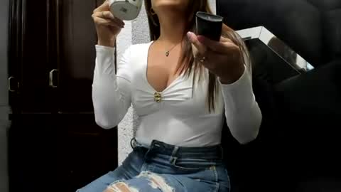 HEY GUYS KEVIAM I    MY NEW  TWITTER IS anitalautter26 imstagran  anitalautter26 officialOFanitalautter online show from July 19, 12:13 am