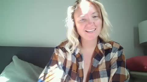 Rose online show from October 9, 2:44 pm