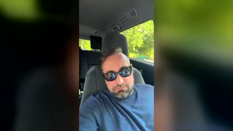 sexilove8569 online show from June 18, 10:59 pm