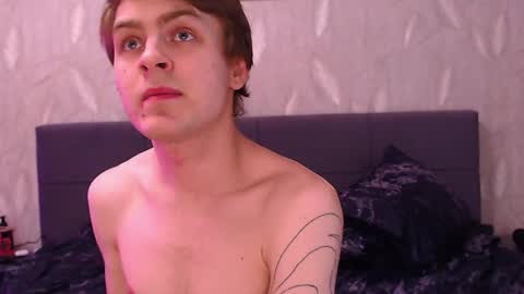 Jennis and OliverPvt is open online show from April 12, 12:53 pm