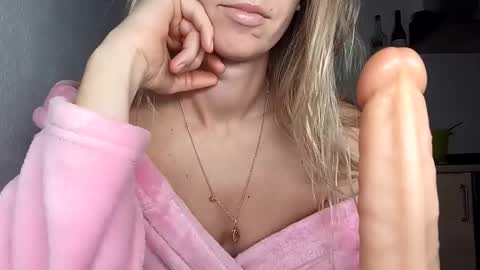 Verona online show from June 11, 2:53 am