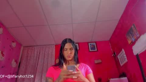 Tifanny Benitez  online show from July 6, 8:33 pm