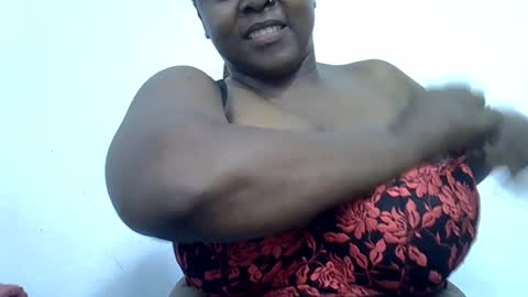 sexxi_ebony online show from June 13, 11:53 am