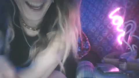 sexxileeah online show from December 21, 3:58 am