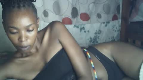 sexxy_curvy23 online show from March 26, 4:18 am