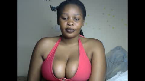 Snapshot of sexxy_savage chatting on February 26, 9:44 am sexxy_savage online show from February 26, 9:44 am