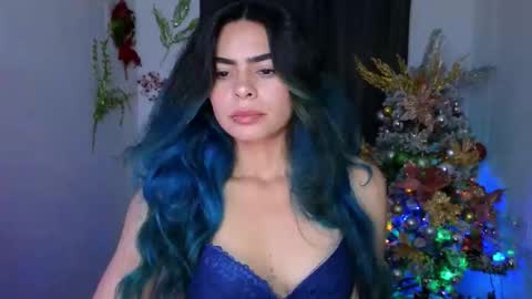  Angie   online show from December 1, 10:35 am